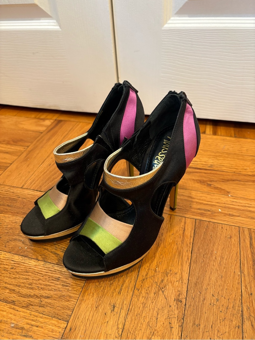 Multicolor Peep-Toe Platform Sandals
